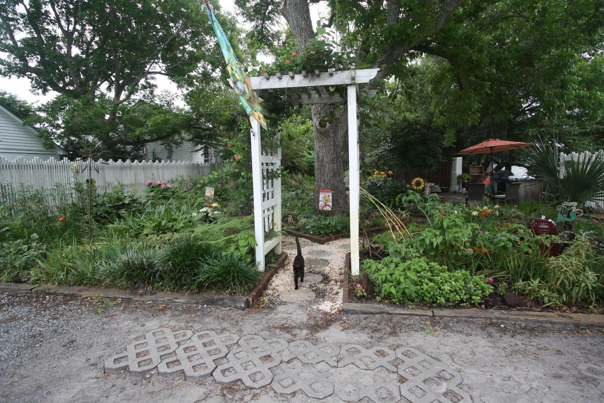 Pecan Tree Inn Beaufort Luaran gambar